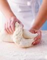 obrazek do "knead the dough" po polsku