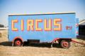 obrazek do "travelling circus" po polsku
